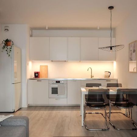 Platinum Jaglana Apartment - Wyspa Spichrzow Гданск Екстериор снимка