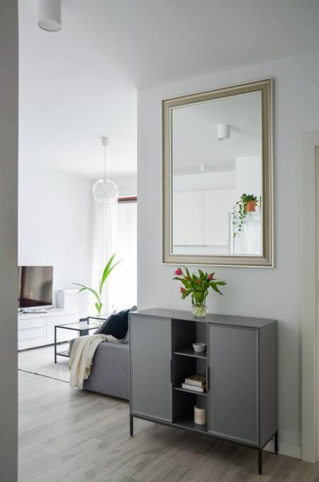 Platinum Jaglana Apartment - Wyspa Spichrzow Гданск Екстериор снимка